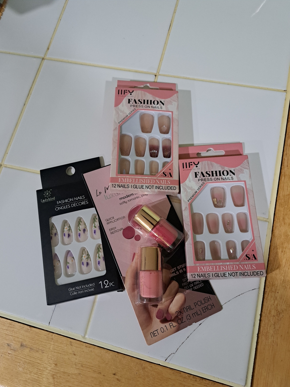 Embellished Press-On Nails — Nude & Blush Set